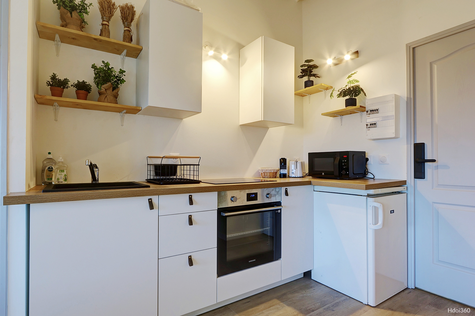 Cuisine italienne entièrement équipée